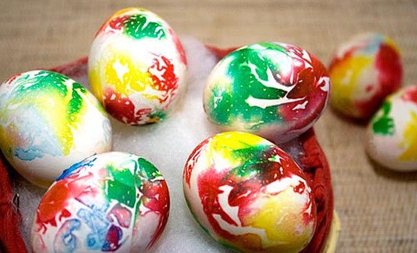 Как необычно покрасить яйца к Пасхе? Оригинальные идеи!