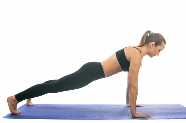 Йога для плоского живота: 5 простых поз, которые помогут вернуть стройность