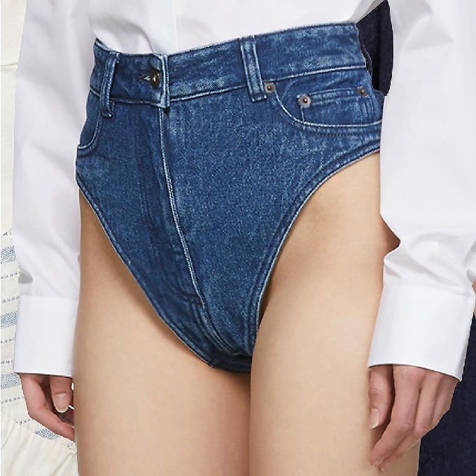 Джинсовые шорты, которые стоят практически 300 долларов, пользуются бешеной популярностью среди молодежи?