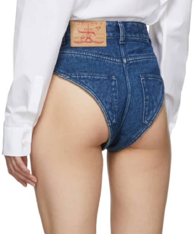 Джинсовые шорты, которые стоят практически 300 долларов, пользуются бешеной популярностью среди молодежи?