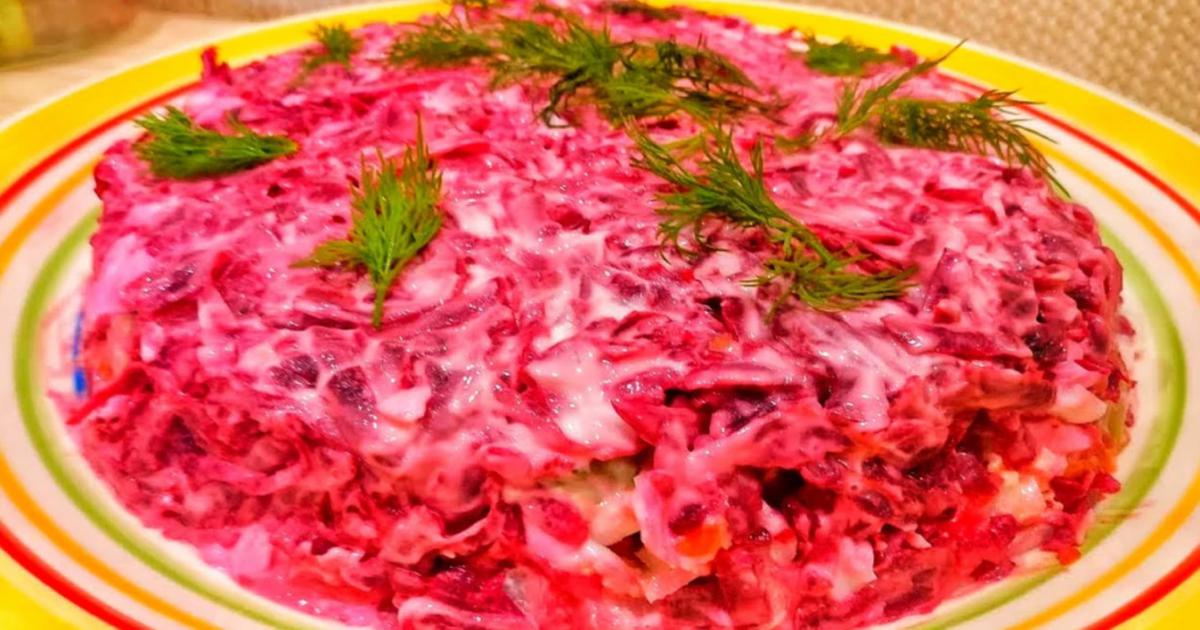 Оригинальный салат с печенью и свеклой